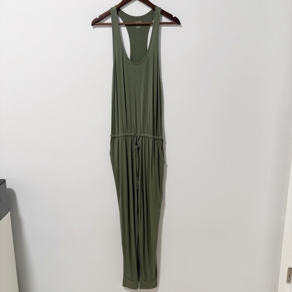 aerie Pants - Aerie Womens Green Jumpsuit Casual Resort Wear Cinch Waist Pockets Size‎ Small